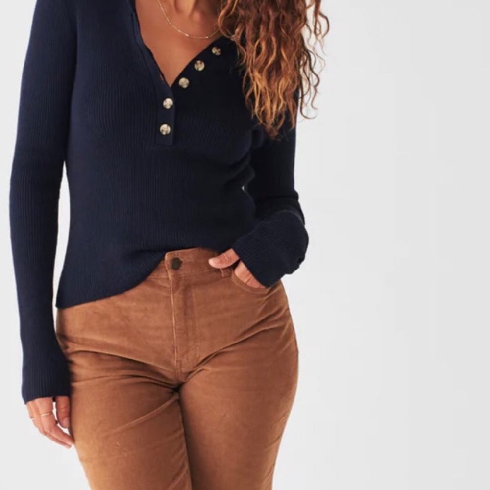 Nwt Faherty Navy Ribbed Button-Front Sweater - image 2
